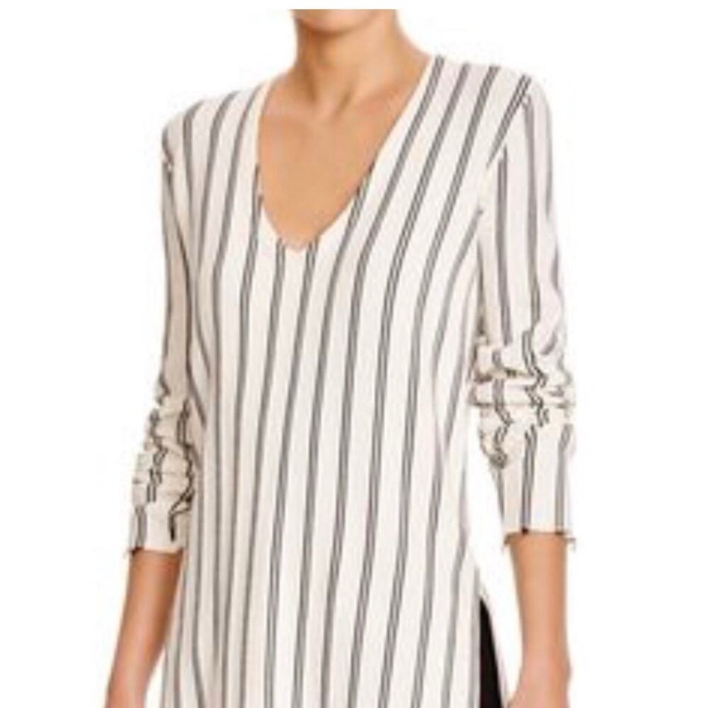 Theory V-neck Stripe Blouse in White Cream Viscose Size S